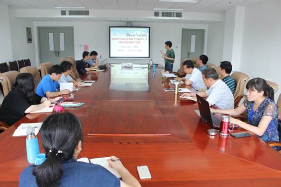 ../../../../../Downloads/20190623自拍偷拍
教育教学改革重点项目启动会+理工复合班总结会/IMG_096